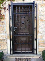 Schmiedeeiserne Tür