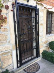 Schmiedeeiserne Tür